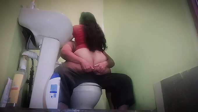 Oral And Deepthroat Action With A Big Ass Babe In The Bathroom