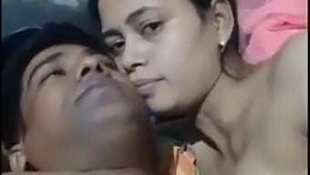 Indian Redhead Neha Sharma'S Hottest Fisting And Kissing Session