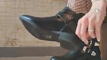 Worshiping Girl'S Nylon Feet In Hd Video