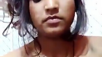 Chicas Indias Hardcore En Acción: Mira Cómo Esta Chica Caliente Es Follada Duro