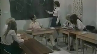 Hye Schoolgirls: A Teacher'S Ultimate Fantasy!