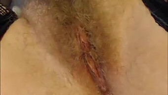 Amateur Harige Kut Close-Up