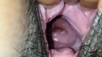 Gadis Asia Berusia 18 Tahun Mendapat Orgasme Ganda Dalam Video Porno Faraj Dekat