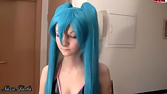 Miku Hatsune Cosplay Girl Gets A Facial Cumshot In This Hentai Sex Video