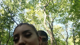 Casal Americano Tem Sexo Selvagem Na Floresta