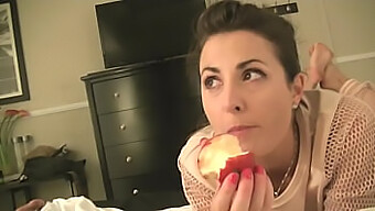 Helena Price'S Fetish For Eating And Stretching In Hot Wife Video