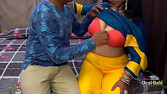 Real Indian Aunty Gives A Blowjob And Gets Paid For It In Hd