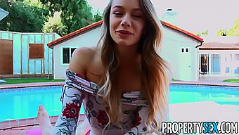 Surpresa De Gozada: O Corretor De Imóveis Da Propertysex Recompensa Seu Cliente Com Sexo