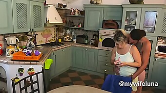 Milf De Gran Culo Recibe Una Follada Anal En Este Video