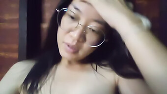 Linda Chica Asiática Se Masturba En Un Video Casero Amateur