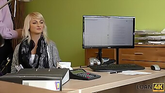 Teen Gives Blowjob And Spreads Legs In Loan Office